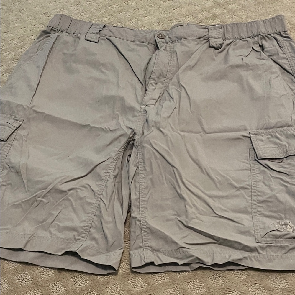 The North Face Men's Light Gray Cargo/ Hike Shorts